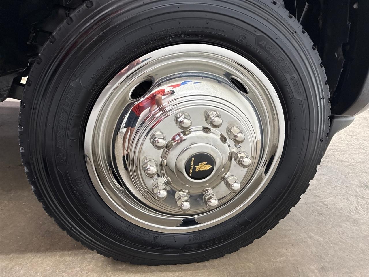 RAM 5500 Regular Cab 4WD DRW 2022