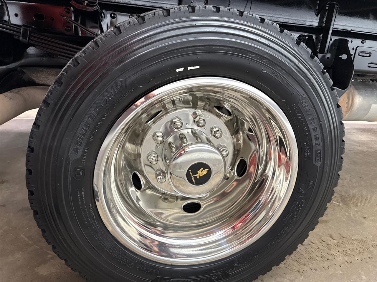 RAM 5500 Regular Cab 4WD DRW 2022