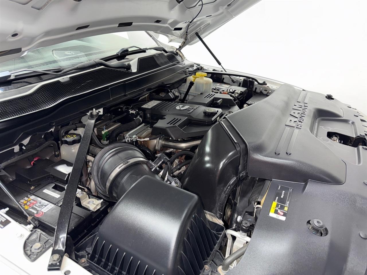 RAM 5500 Regular Cab 4WD DRW 2022