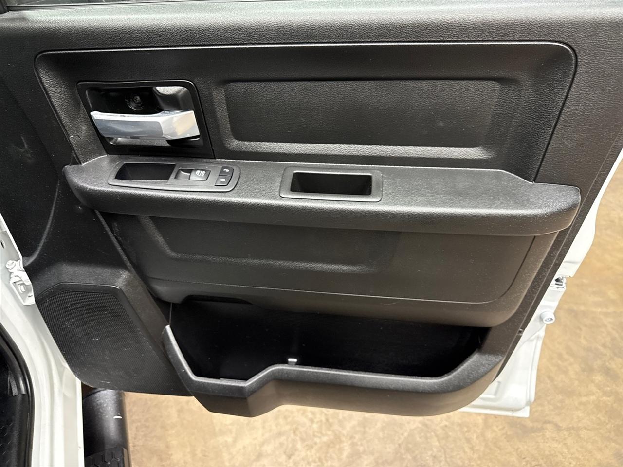 RAM 2500 Tradesman Crew Cab LWB 4WD 2024