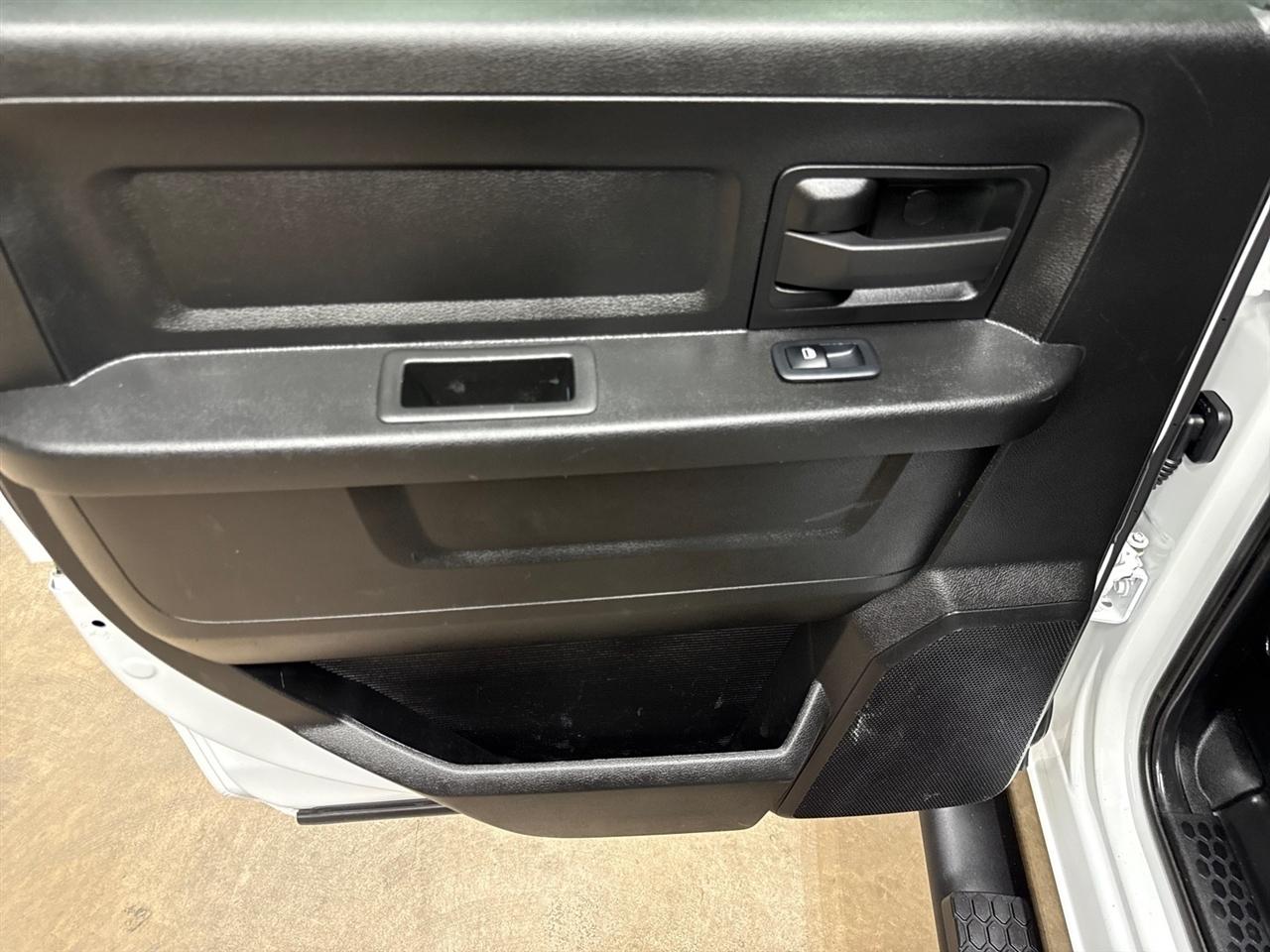 RAM 2500 Tradesman Crew Cab LWB 4WD 2024