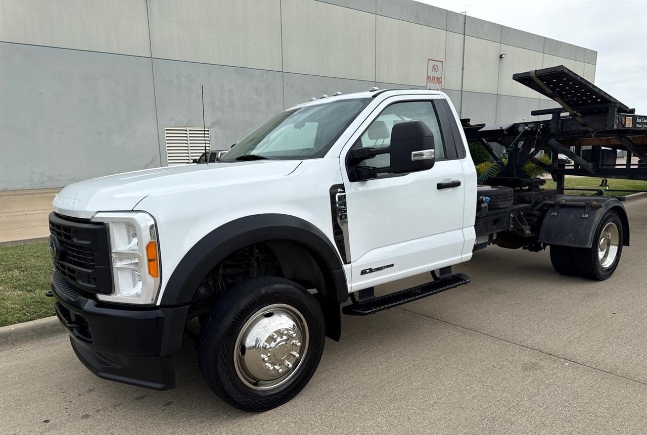 Ford F-450 SD Regular Cab DRW 4WD 2023