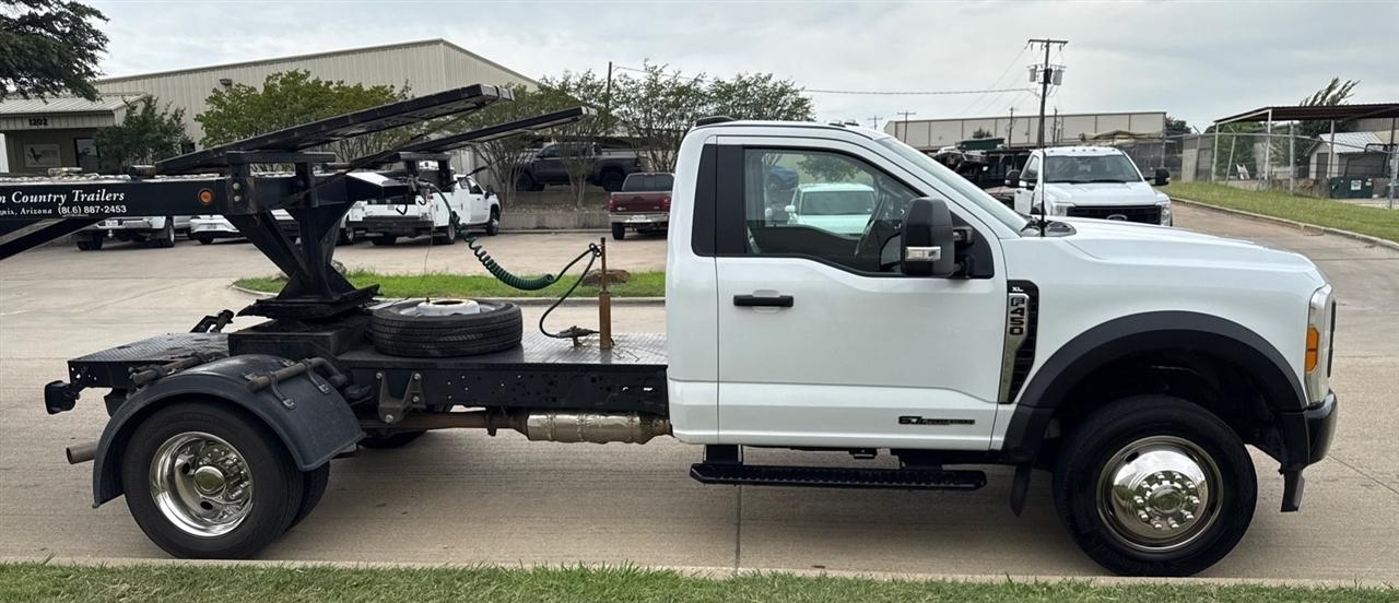 Ford F-450 SD Regular Cab DRW 4WD 2023