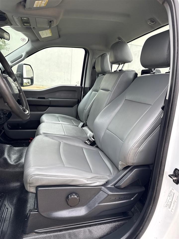 Ford F-450 SD Regular Cab DRW 4WD 2023