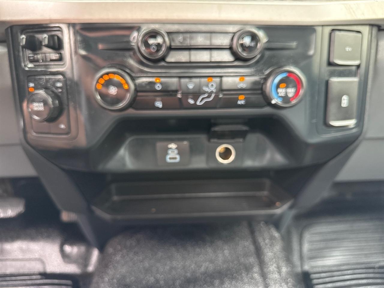 Ford F-450 SD Regular Cab DRW 4WD 2023