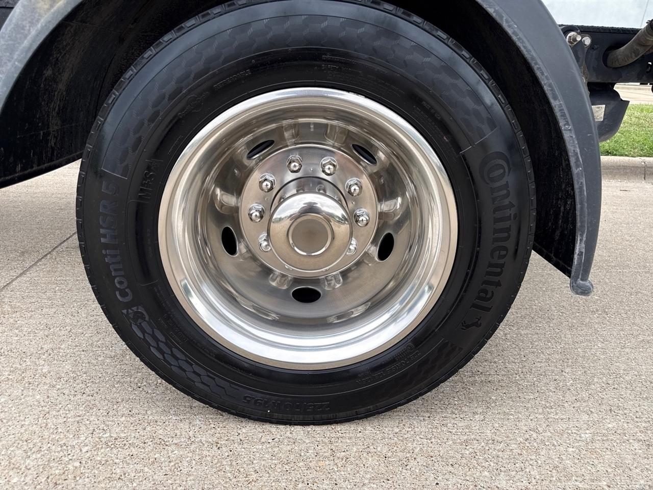 Ford F-450 SD Regular Cab DRW 4WD 2023