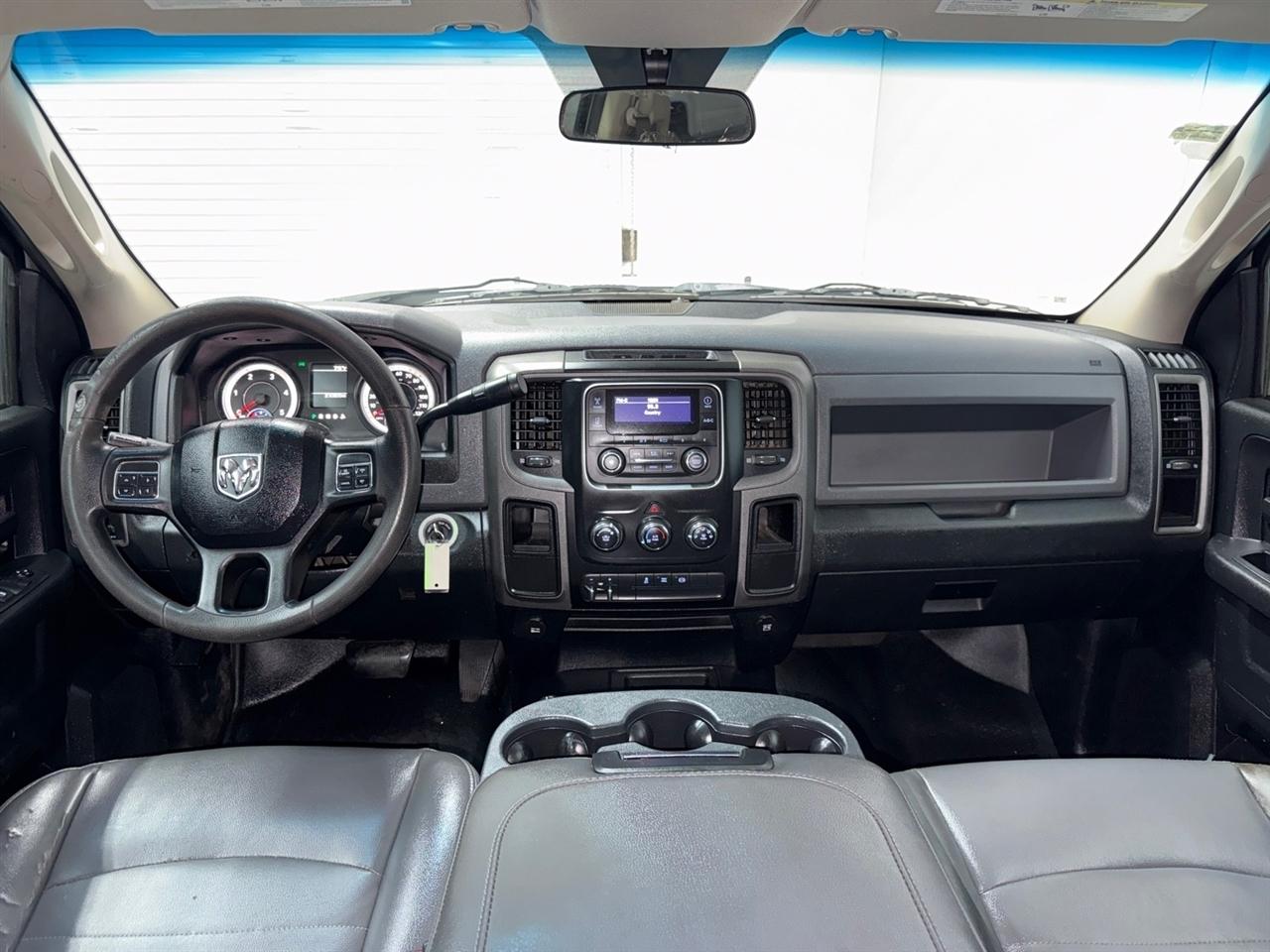 RAM 2500 Tradesman Crew Cab LWB 4WD 2015