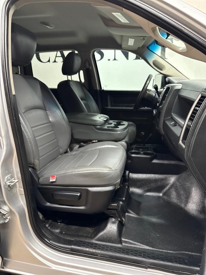 RAM 2500 Tradesman Crew Cab LWB 4WD 2015