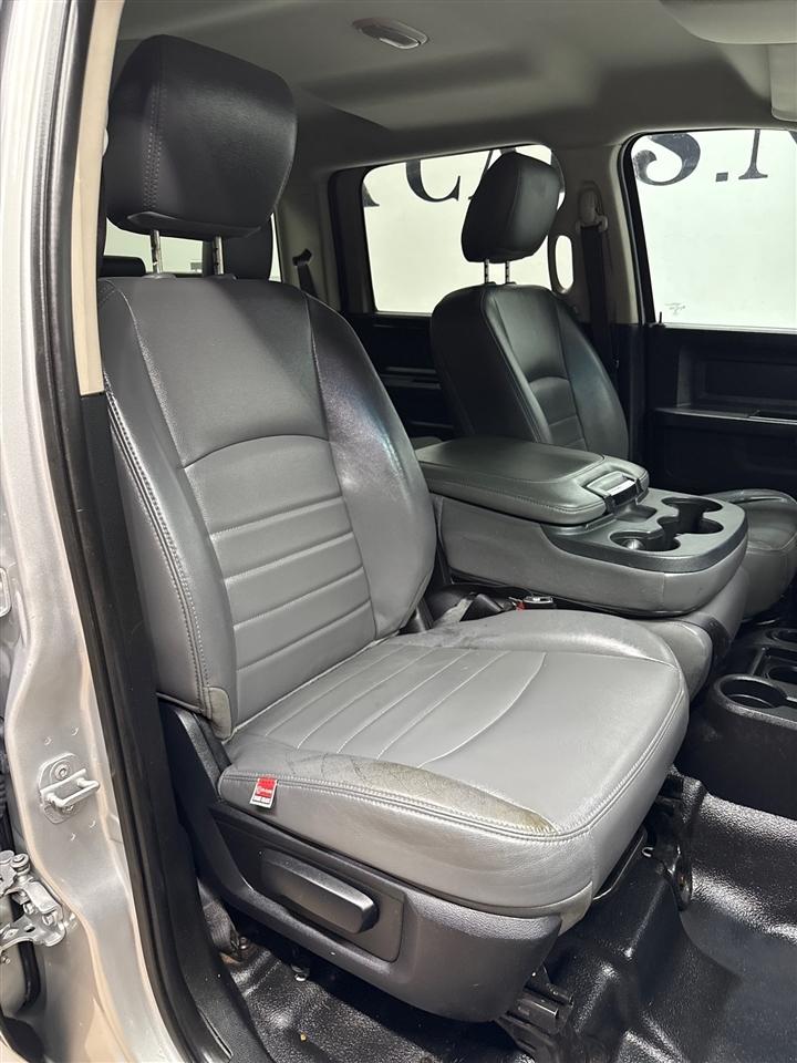 RAM 2500 Tradesman Crew Cab LWB 4WD 2015