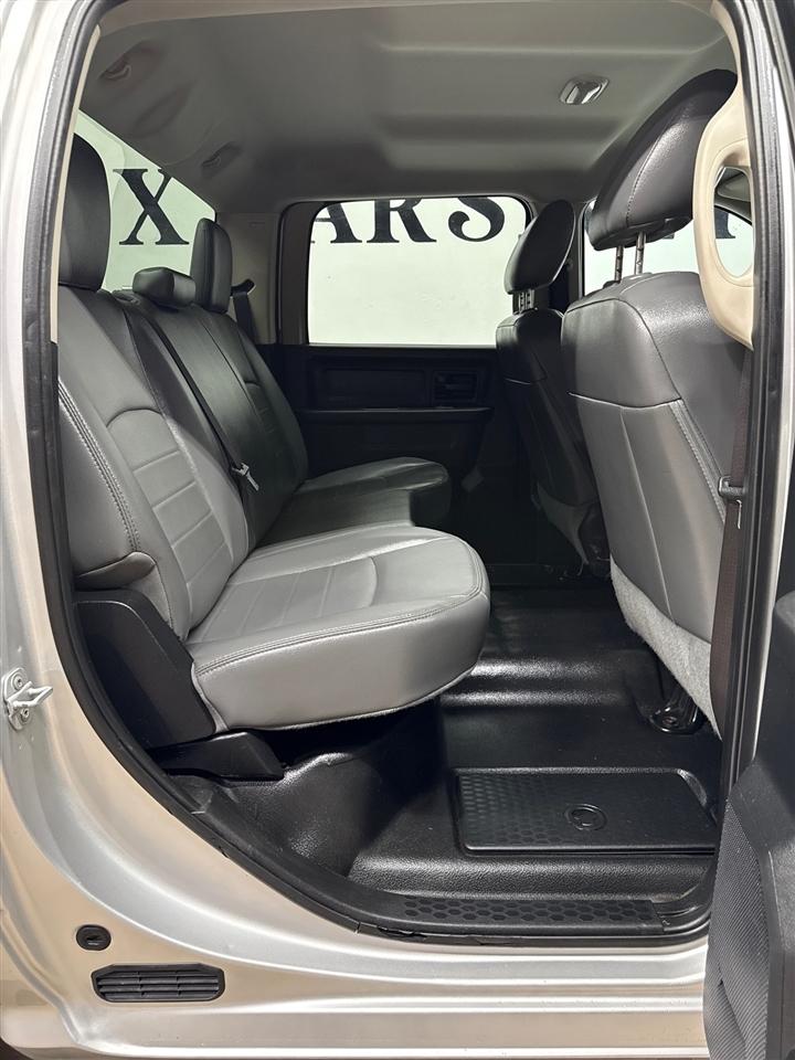 RAM 2500 Tradesman Crew Cab LWB 4WD 2015