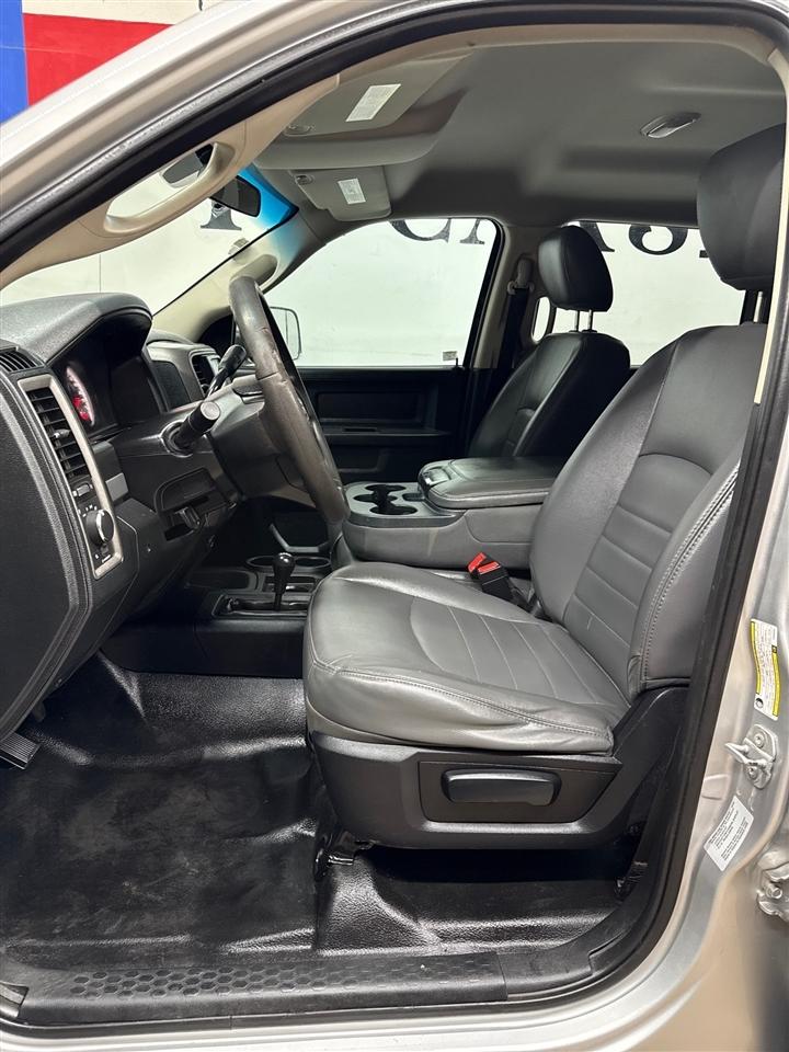 RAM 2500 Tradesman Crew Cab LWB 4WD 2015