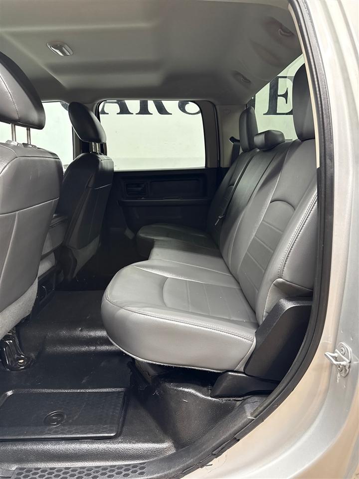 RAM 2500 Tradesman Crew Cab LWB 4WD 2015