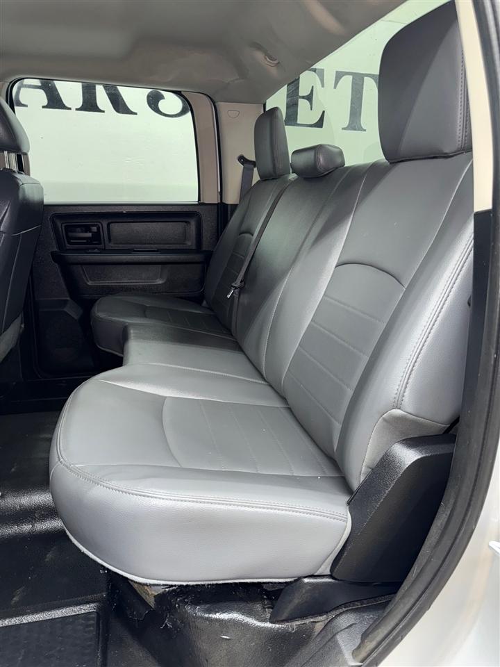 RAM 2500 Tradesman Crew Cab LWB 4WD 2015