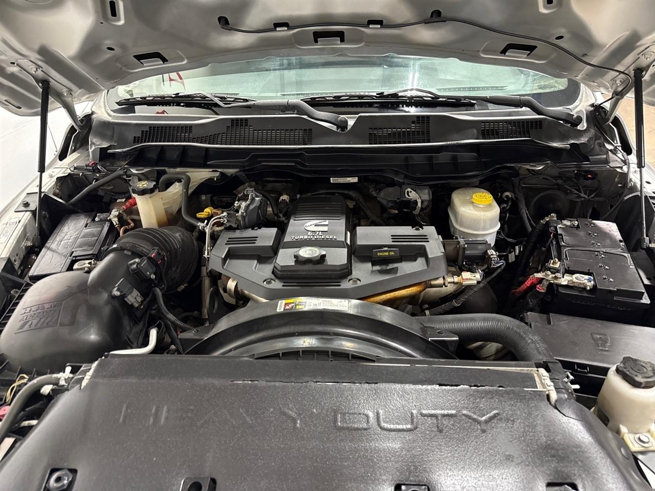 RAM 2500 Tradesman Crew Cab LWB 4WD 2015