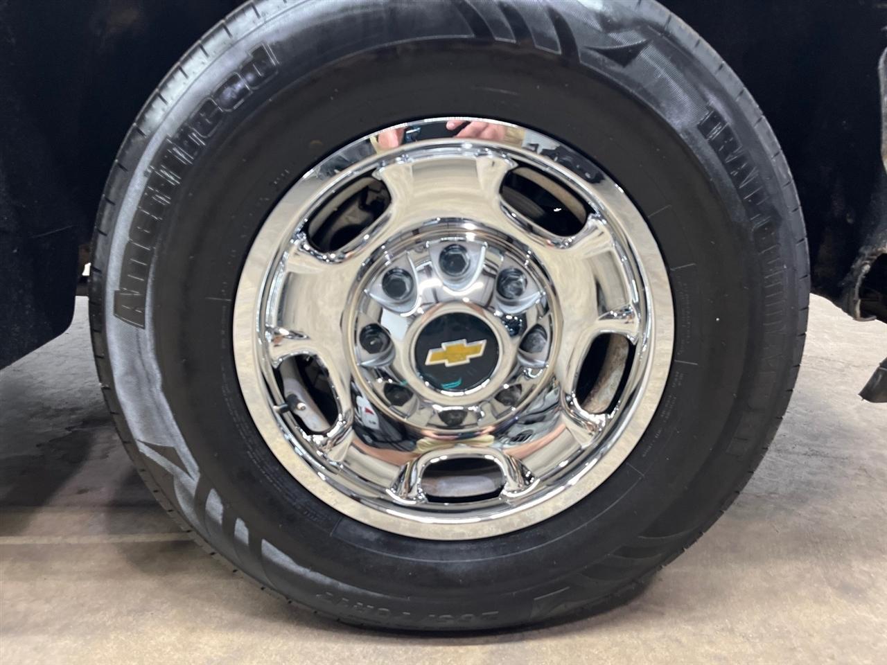 Chevrolet Silverado 2500HD Work Truck Crew Cab Long Box 4WD 2023