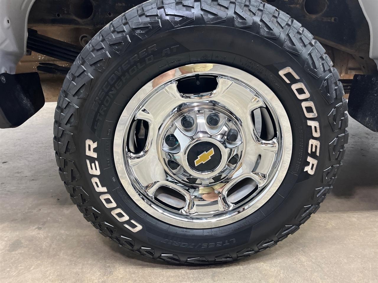 Chevrolet Silverado 2500HD Work Truck Crew Cab Long Box 4WD 2023