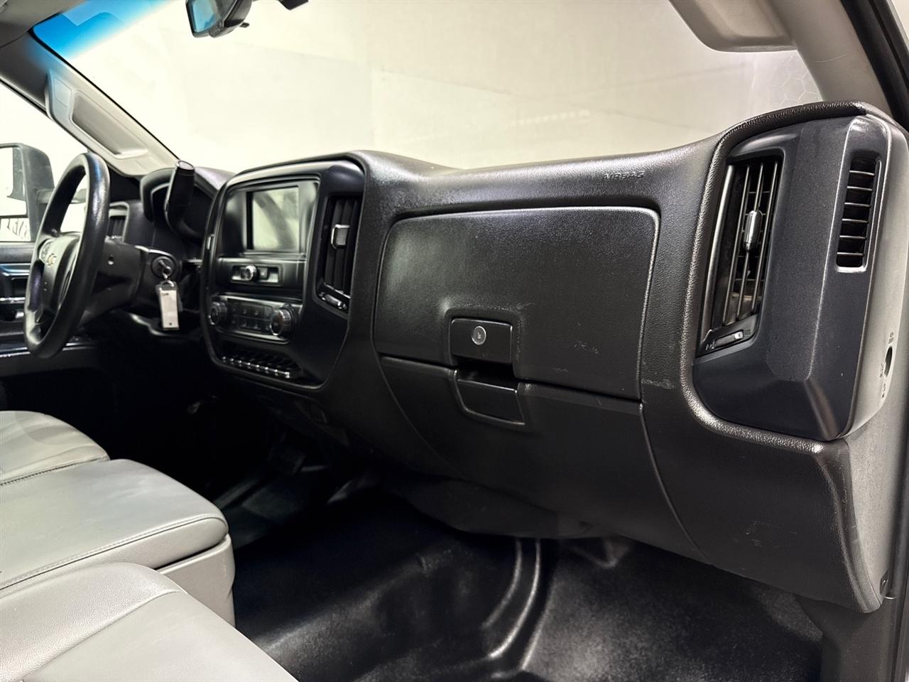 Chevrolet Silverado Medium Duty  2020