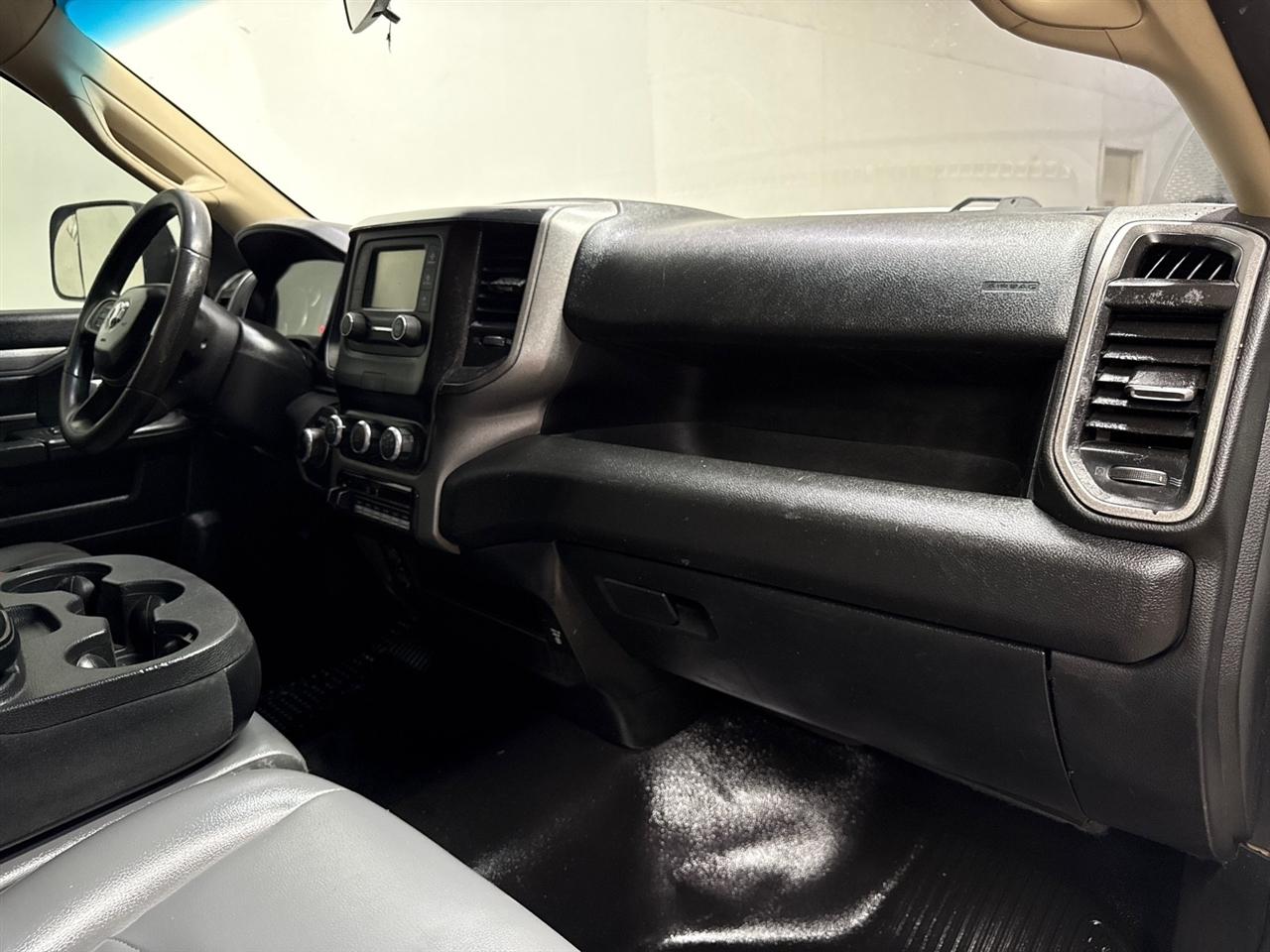 RAM 3500 Regular Cab 2WD SWB DRW 2019