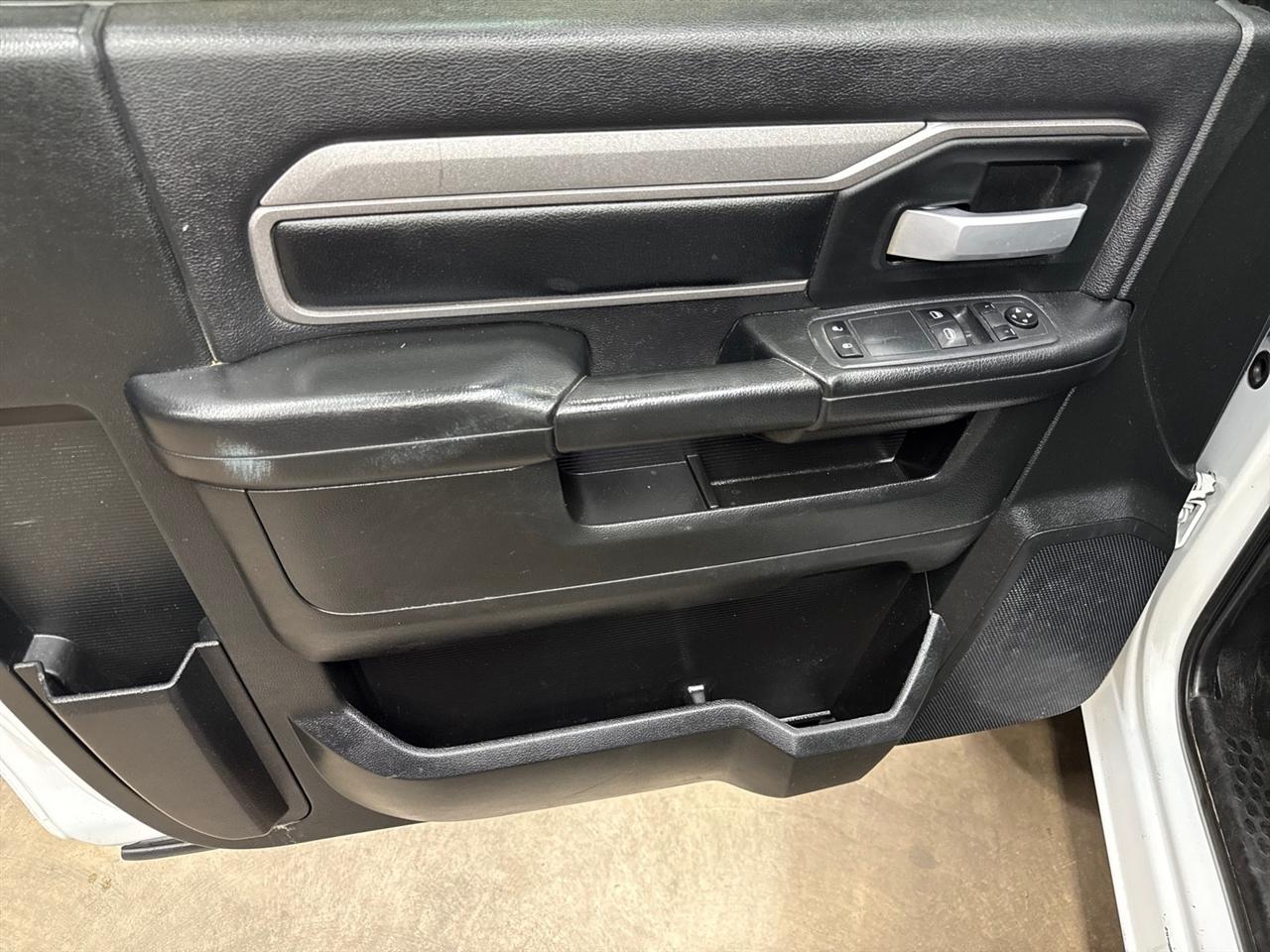 RAM 3500 Regular Cab 2WD SWB DRW 2019