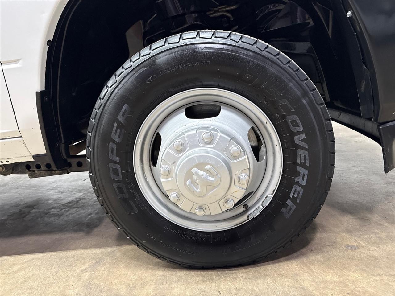 RAM 3500 Regular Cab 2WD SWB DRW 2019
