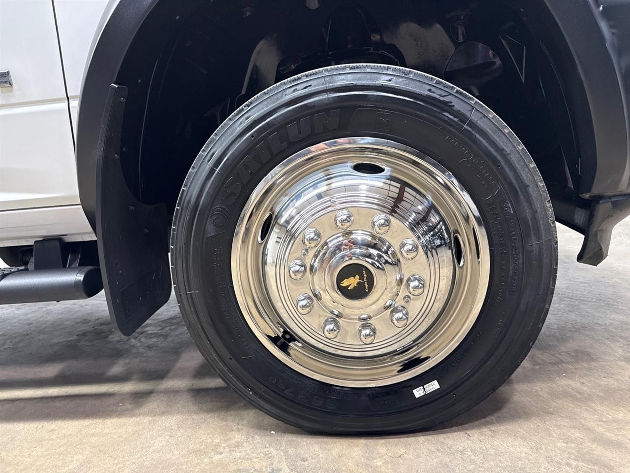 RAM 5500 Crew Cab LWB 4WD DRW 2019