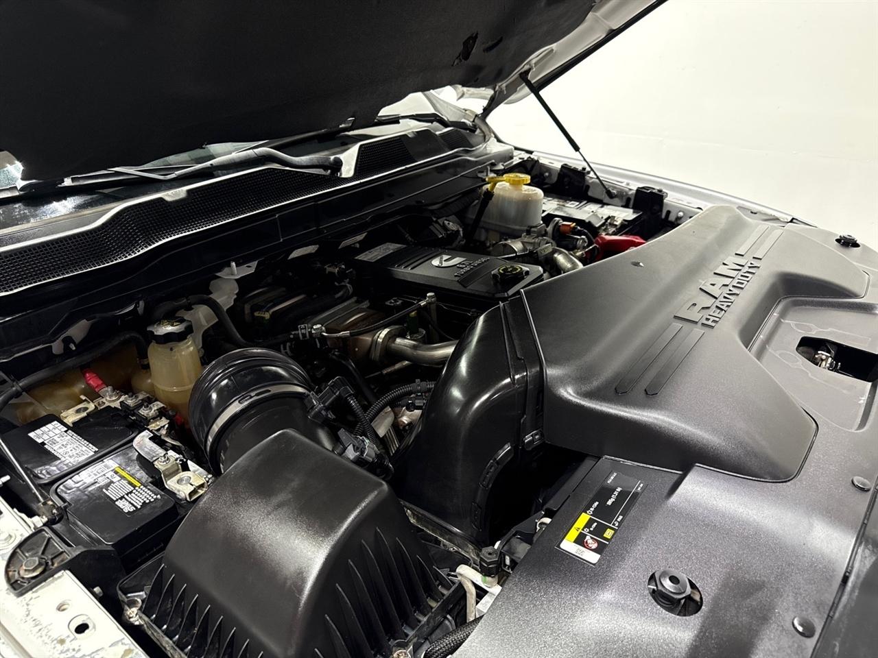 RAM 5500 Crew Cab LWB 4WD DRW 2019