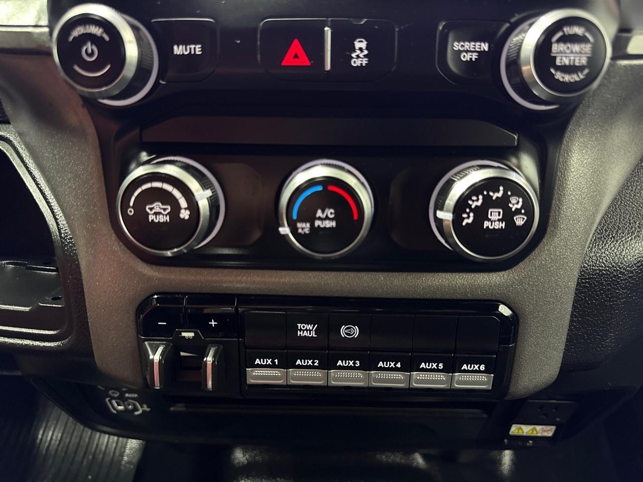 RAM 3500 Crew Cab 4WD DRW 2022