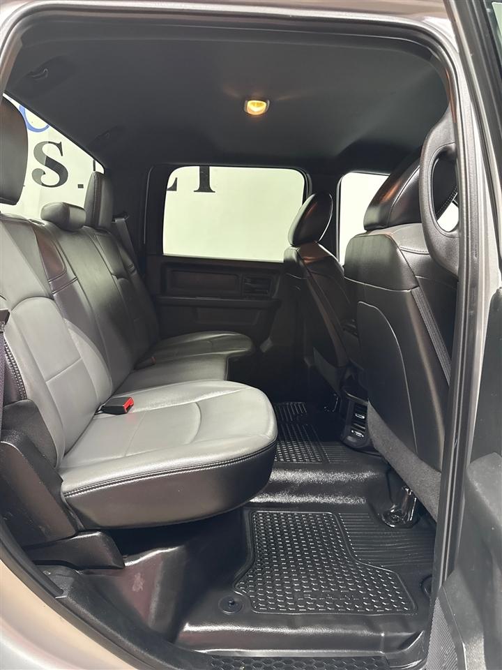 RAM 3500 Crew Cab 4WD DRW 2022