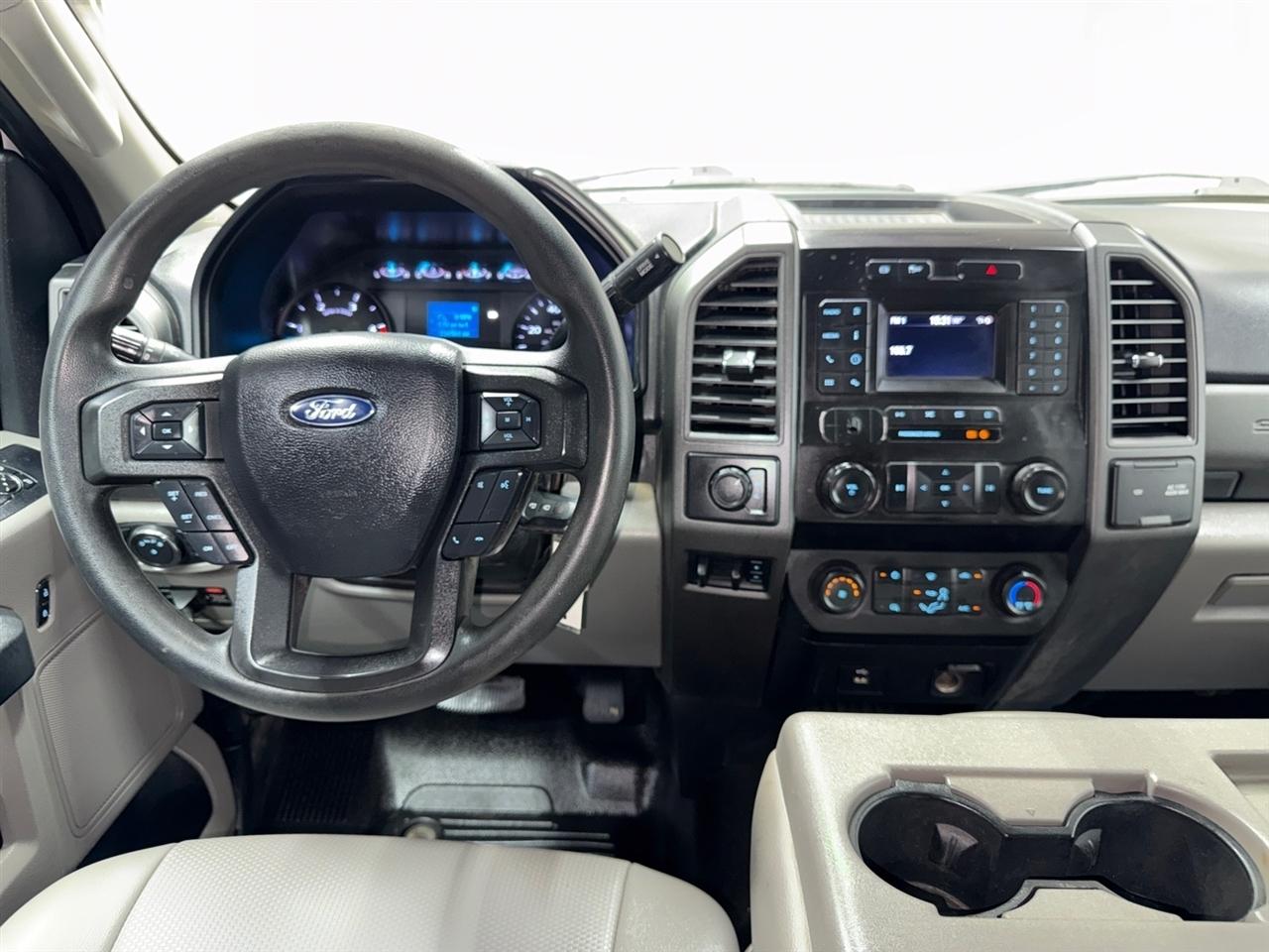 Ford F-550 Crew Cab DRW 4WD 2021