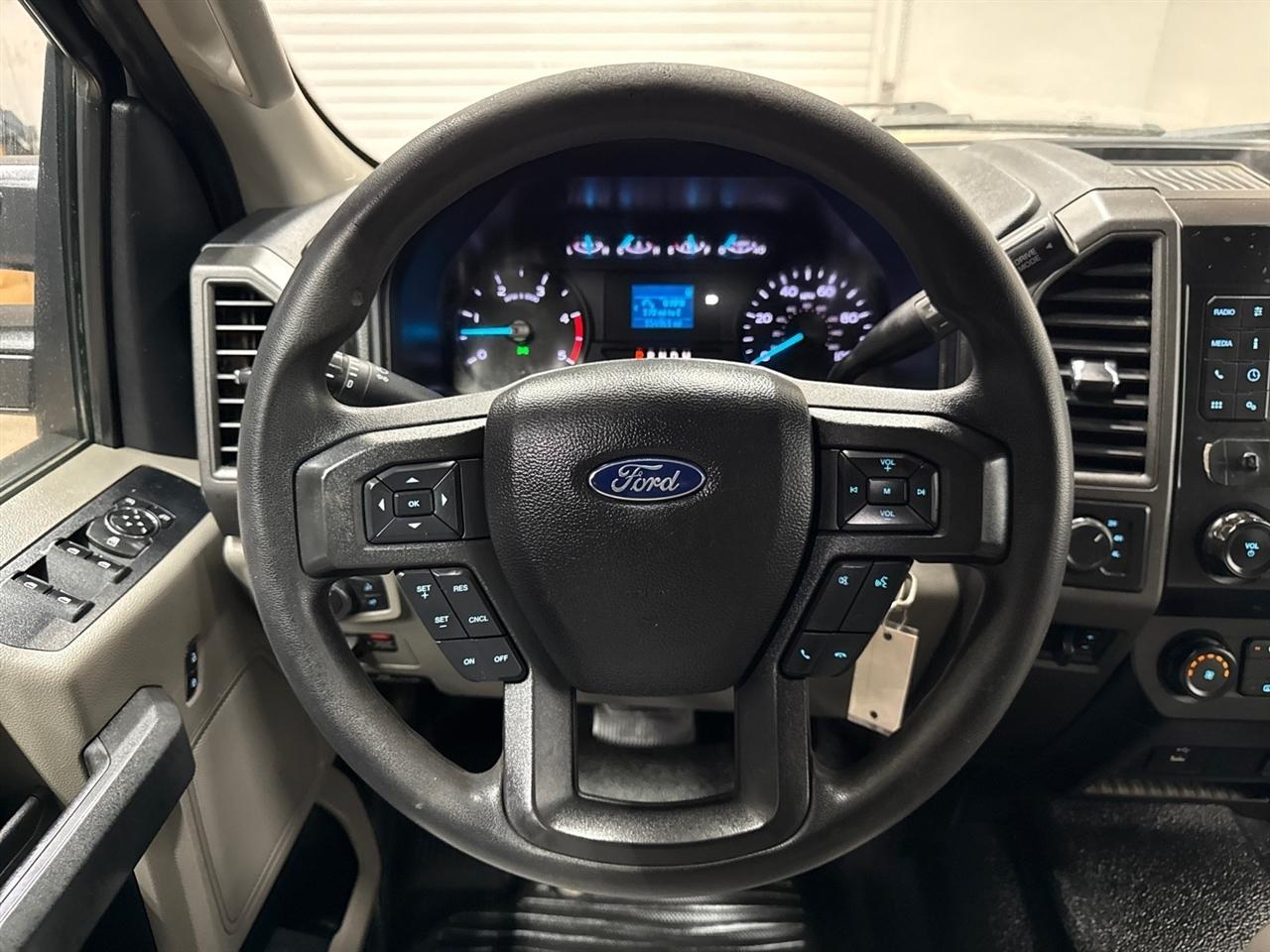 Ford F-550 Crew Cab DRW 4WD 2021