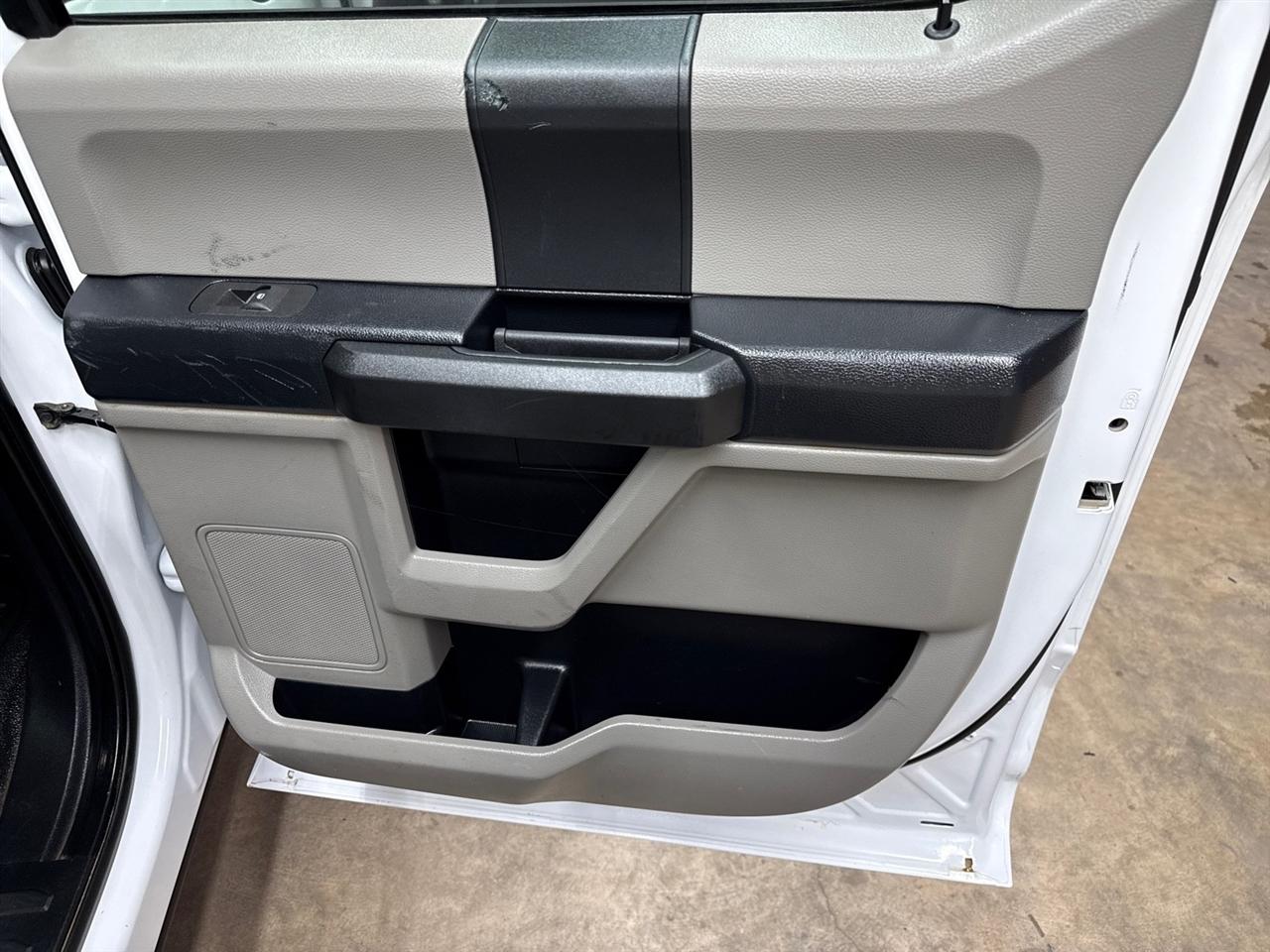 Ford F-550 Crew Cab DRW 4WD 2021