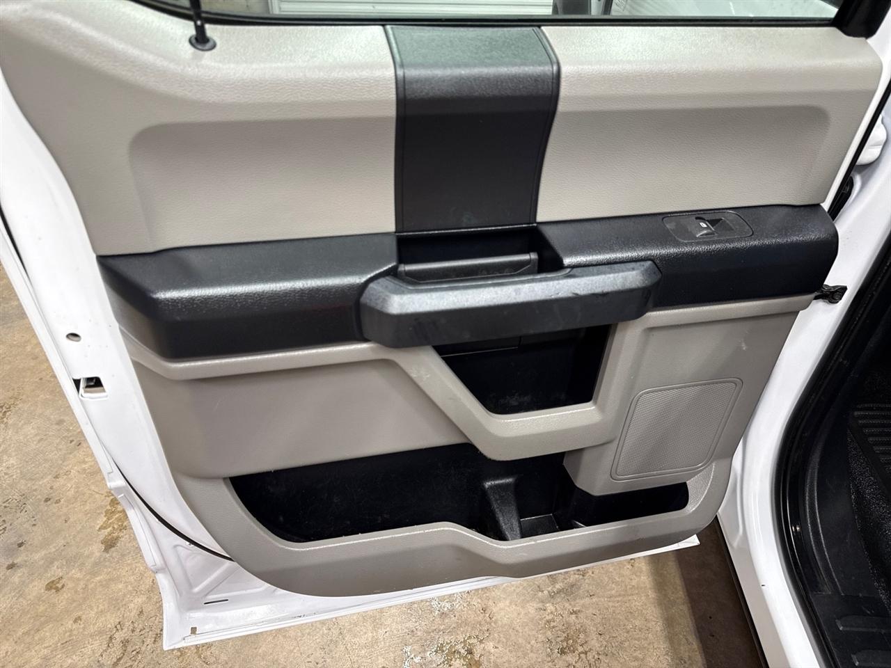 Ford F-550 Crew Cab DRW 4WD 2021