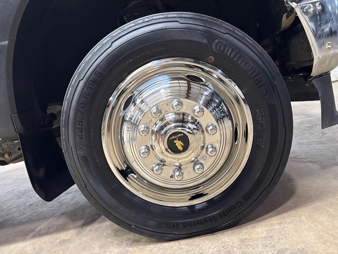 Ford F-550 Crew Cab DRW 4WD 2021