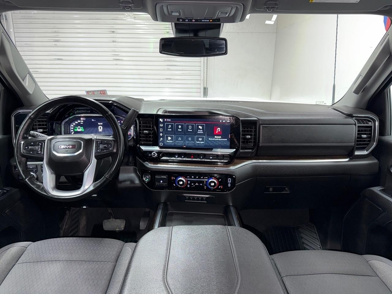 GMC Sierra 3500HD SLE Crew Cab 4WD 2025