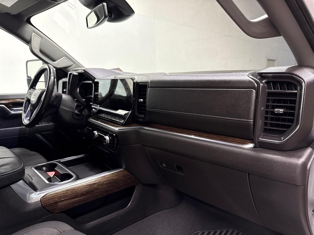 GMC Sierra 3500HD SLE Crew Cab 4WD 2025