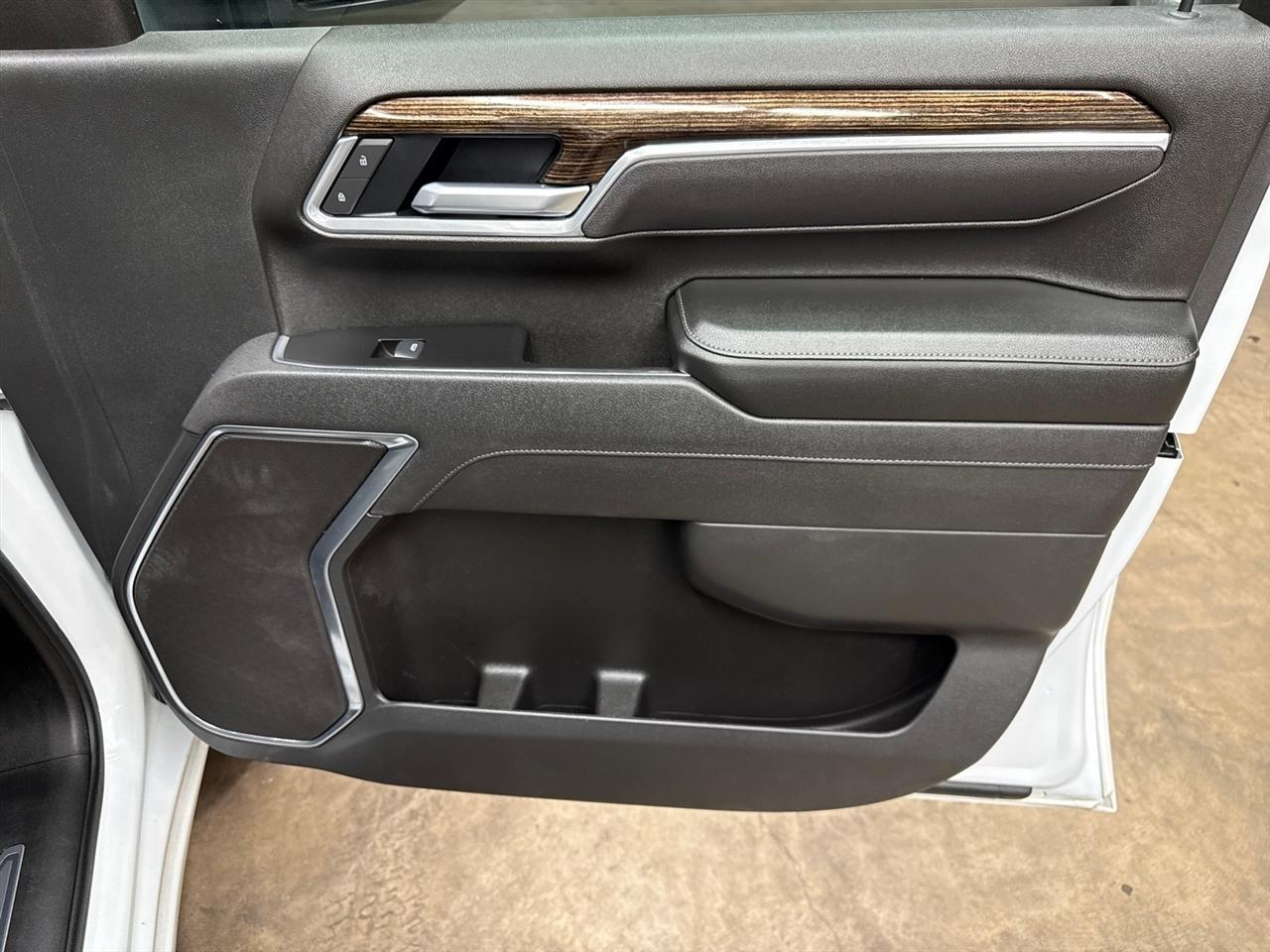 GMC Sierra 3500HD SLE Crew Cab 4WD 2025