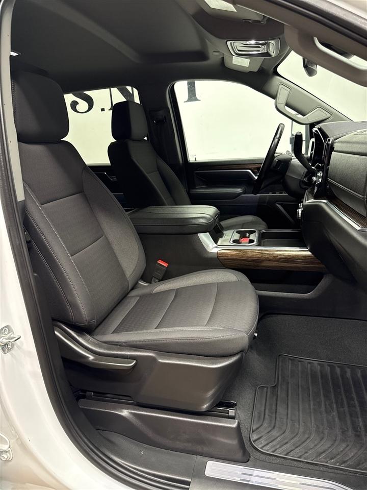 GMC Sierra 3500HD SLE Crew Cab 4WD 2025