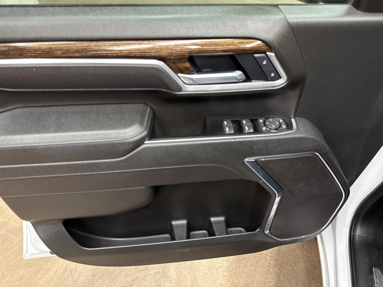 GMC Sierra 3500HD SLE Crew Cab 4WD 2025