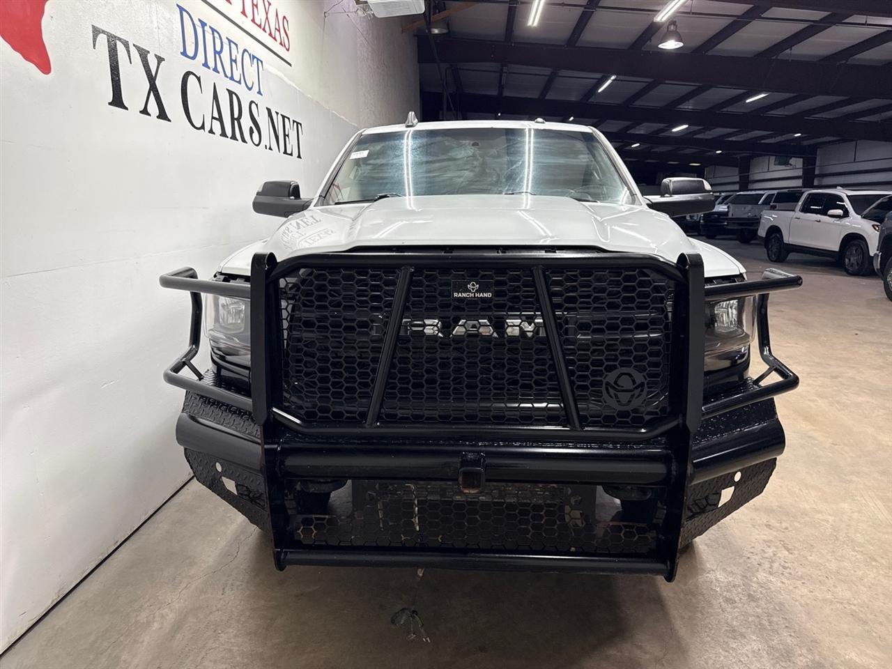 RAM 3500 Tradesman Crew Cab 4WD 2022