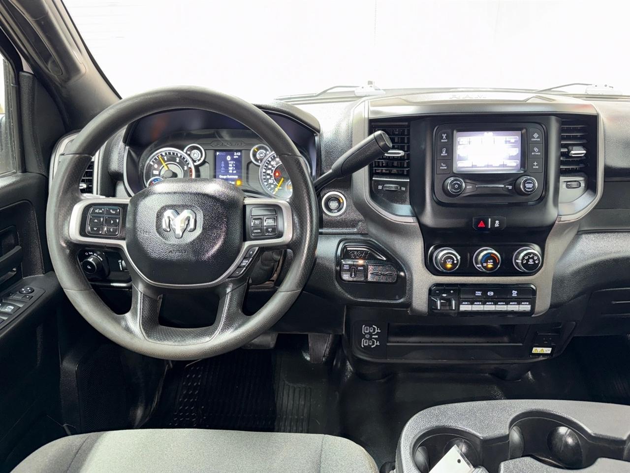 RAM 3500 Tradesman Crew Cab 4WD 2022