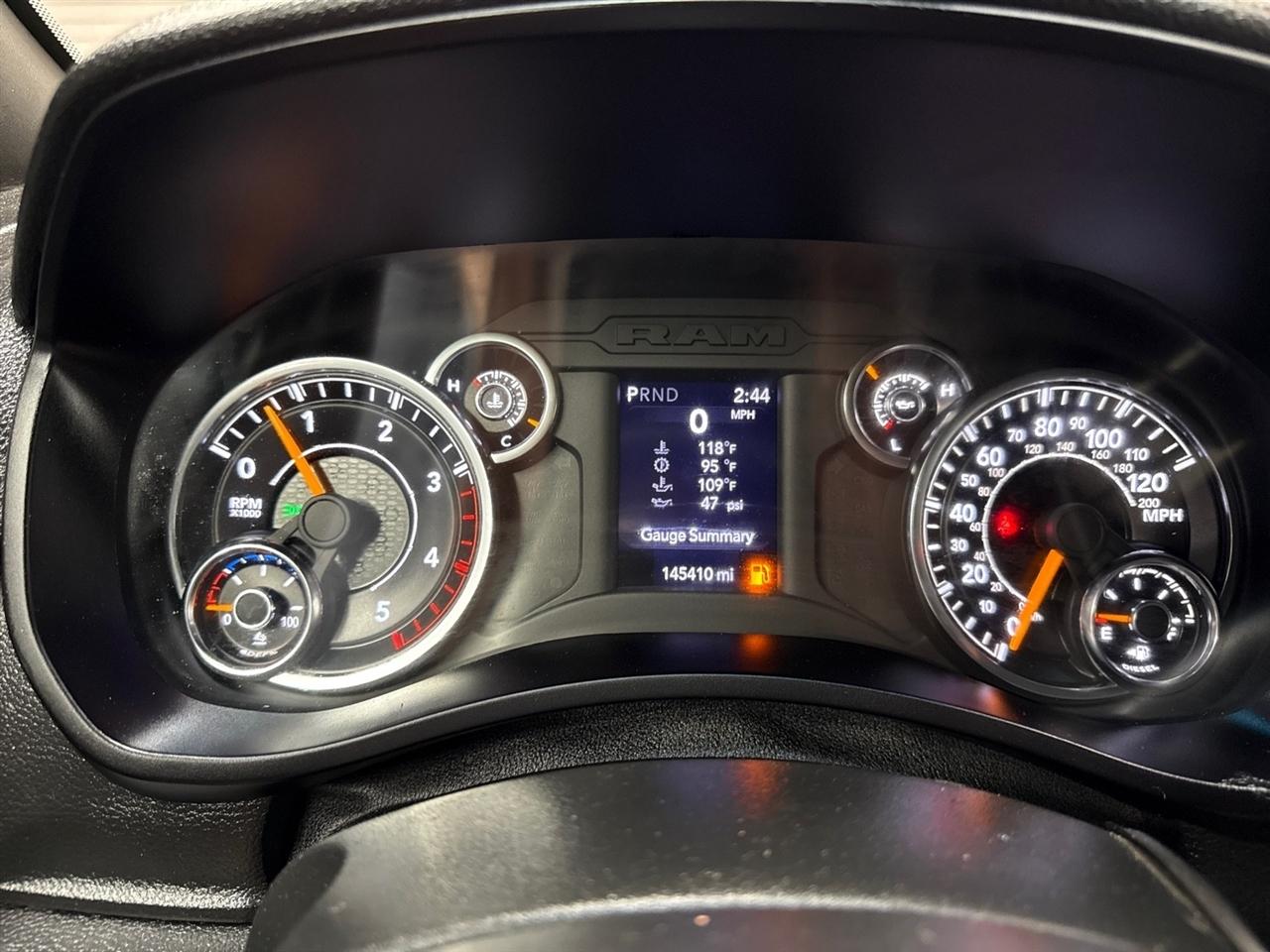 RAM 3500 Tradesman Crew Cab 4WD 2022