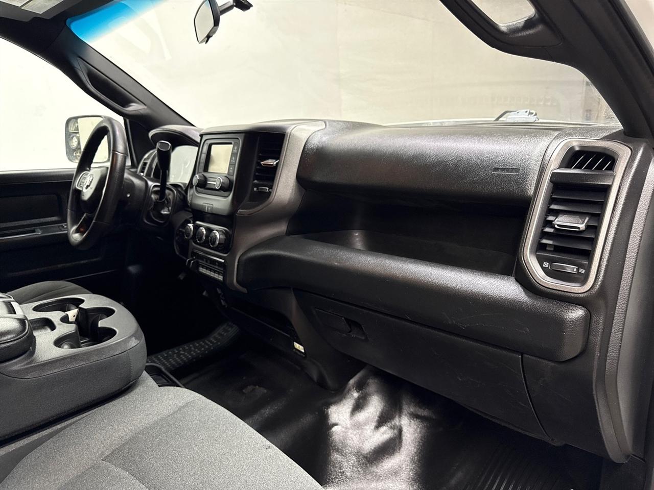RAM 3500 Tradesman Crew Cab 4WD 2022