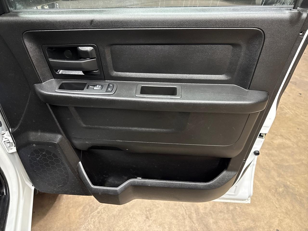 RAM 3500 Tradesman Crew Cab 4WD 2022