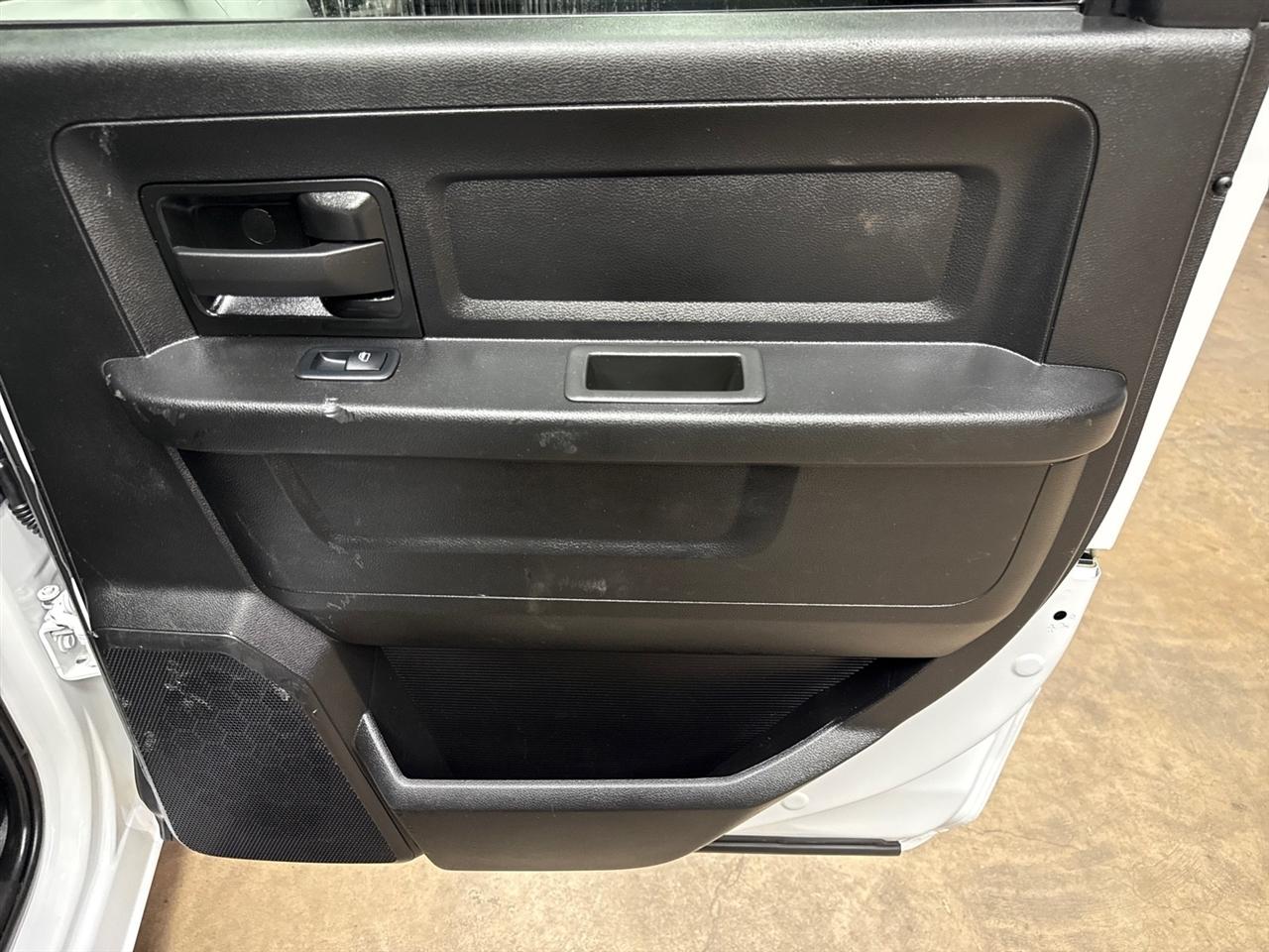 RAM 3500 Tradesman Crew Cab 4WD 2022