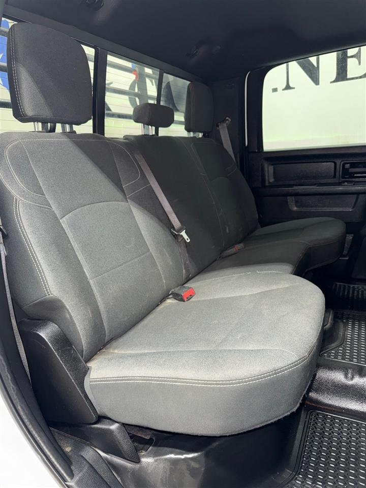 RAM 3500 Tradesman Crew Cab 4WD 2022