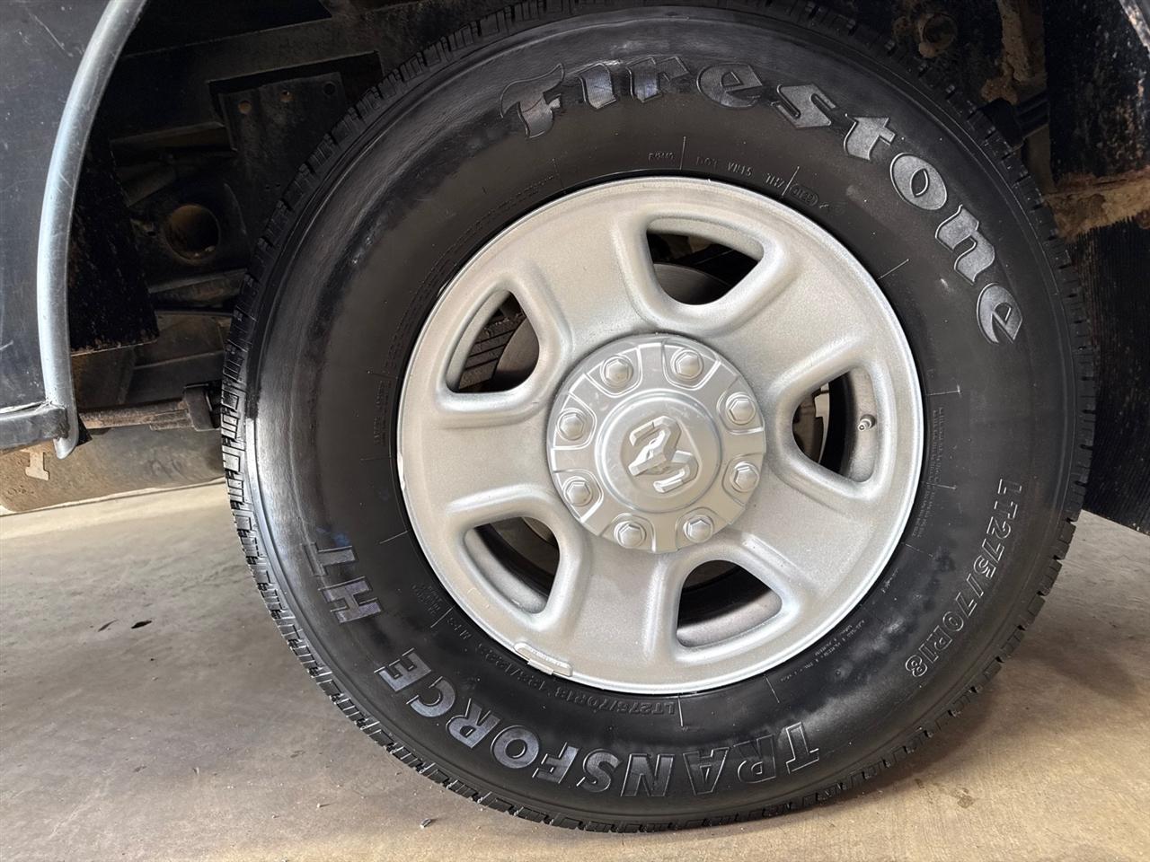 RAM 3500 Tradesman Crew Cab 4WD 2022