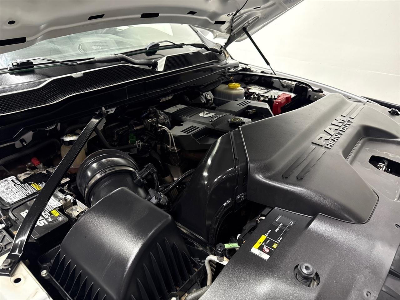 RAM 3500 Tradesman Crew Cab 4WD 2022
