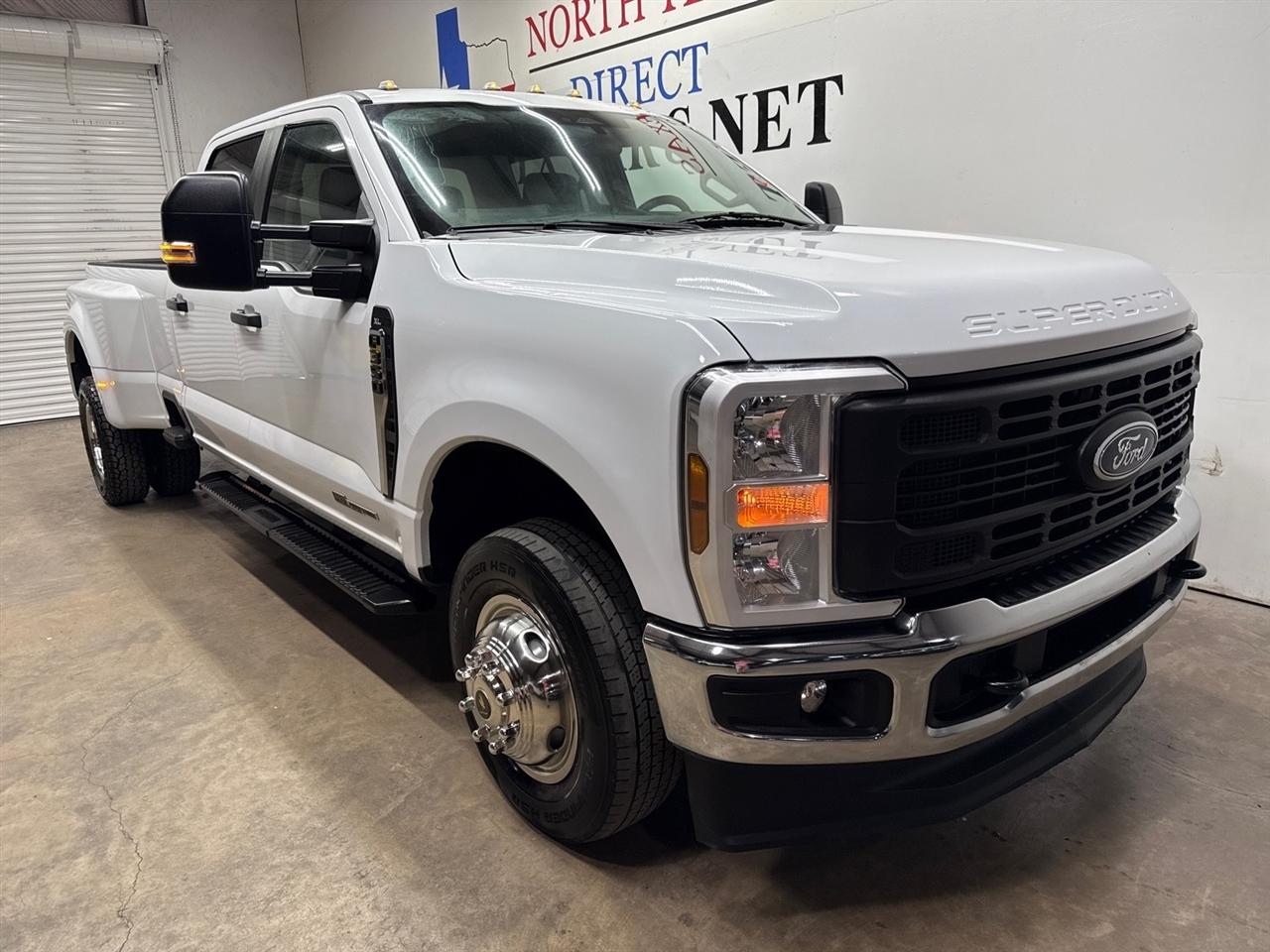Ford F-350 SD XL Crew Cab Long Bed DRW 4WD 2024