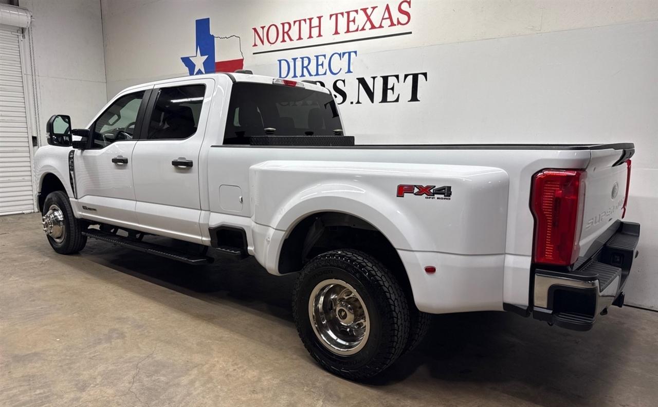 Ford F-350 SD XL Crew Cab Long Bed DRW 4WD 2024