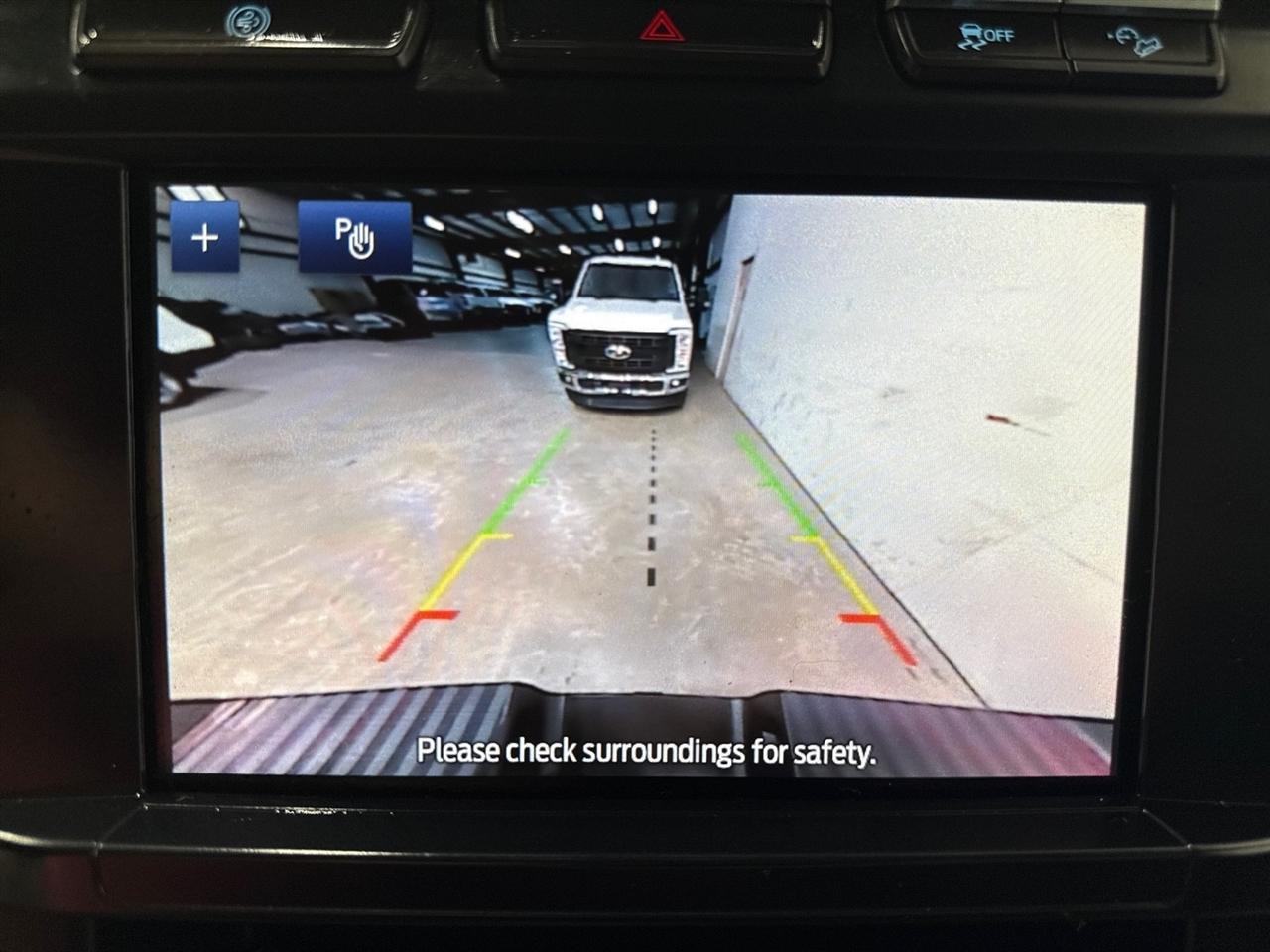 Ford F-350 SD XL Crew Cab Long Bed DRW 4WD 2024